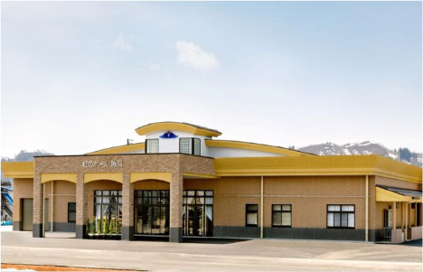 虹のホール魚沼